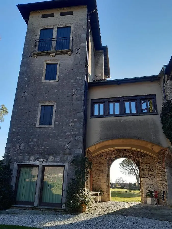 Castrum di Serravalle Vittorio Veneto 3*,  Italia